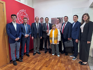 El Primer Vicerrector de la Universidad IEU participa en eventos temáticos de los BRICS en Brasil