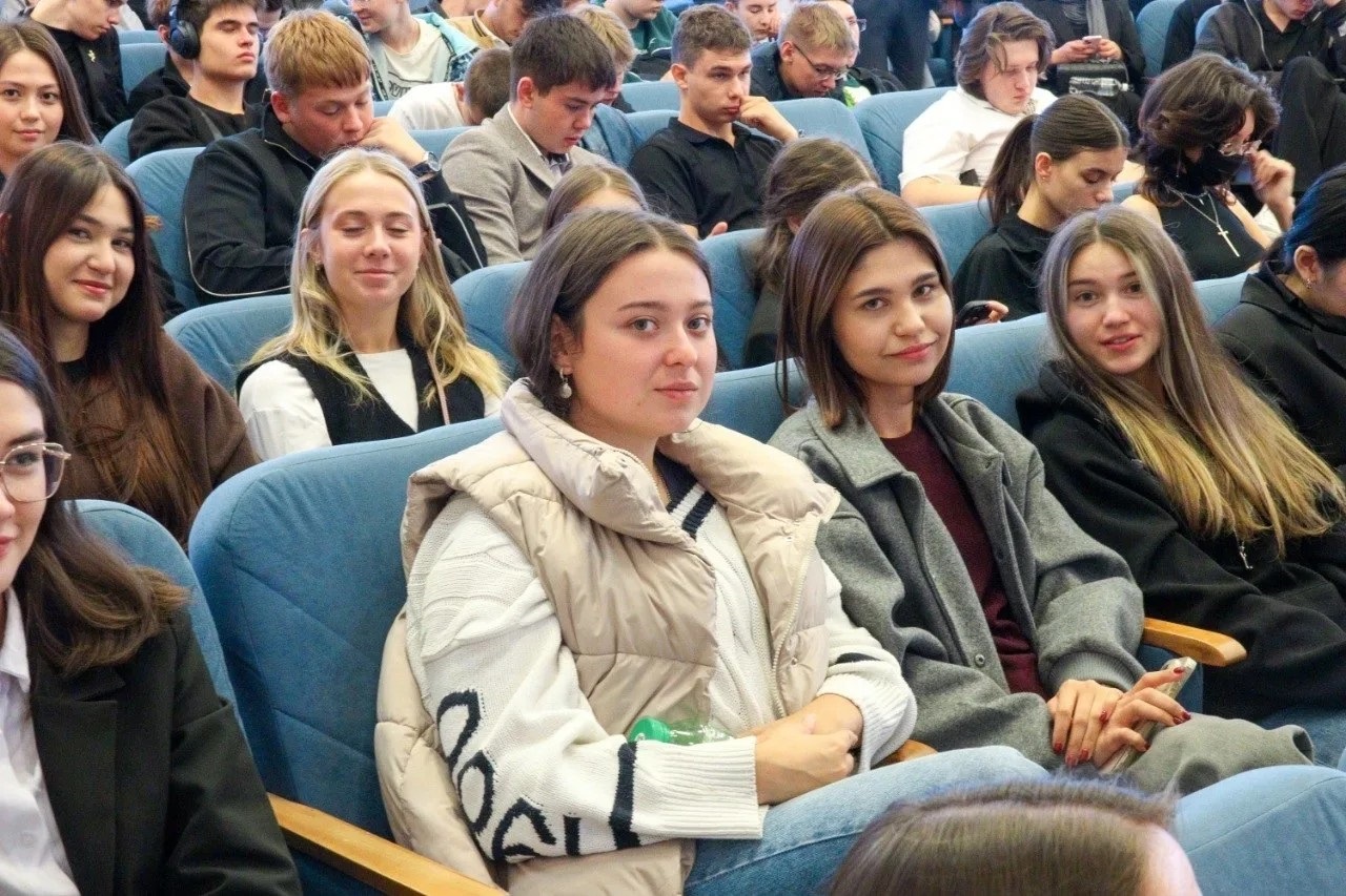 ed58e9de-d87a-4fc9-b5a7-3724ebf79860.jpg