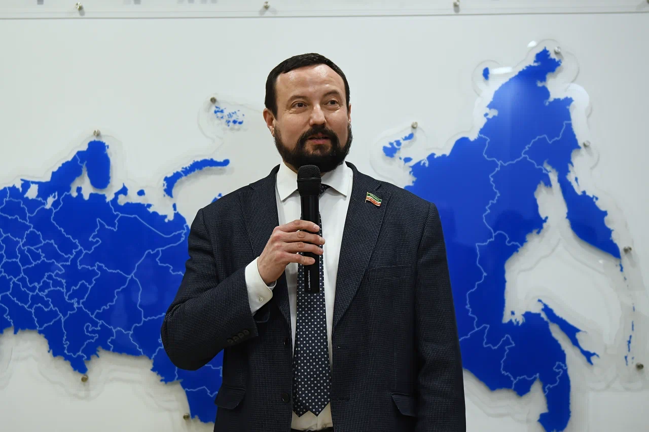 Бикеев Игорь Исмагилович.jpg