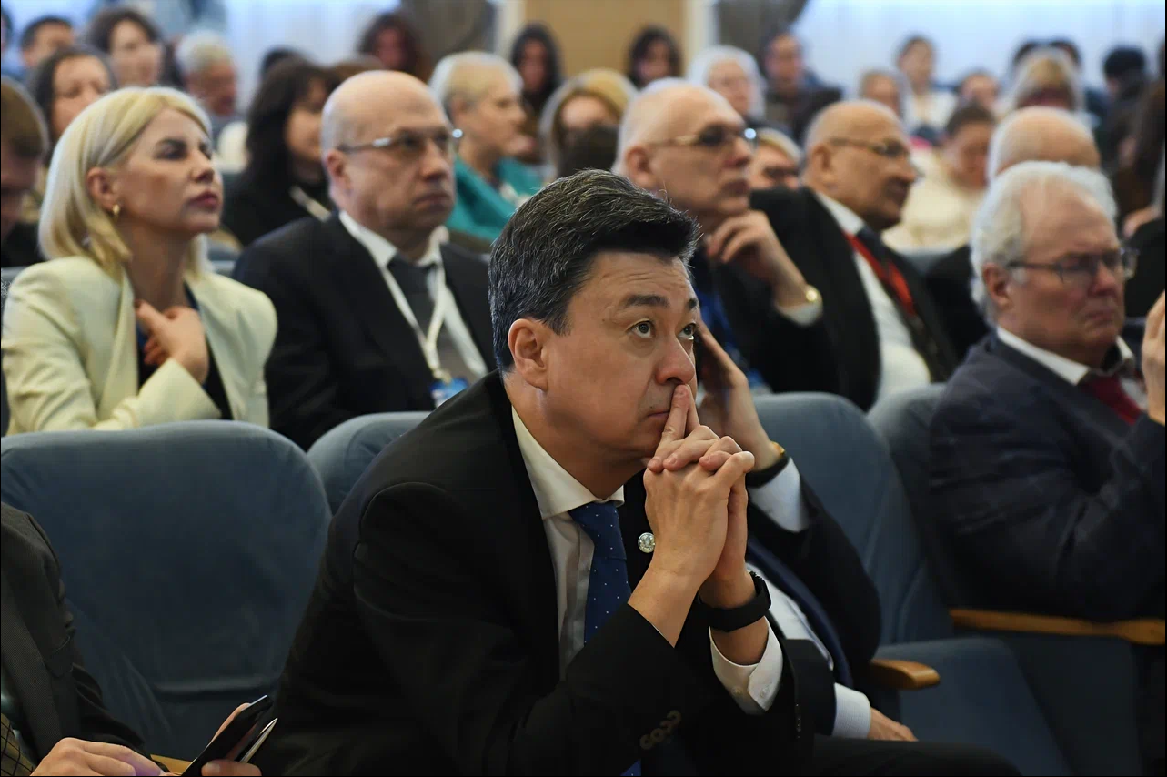 Генеральный консул Республики казахстан в Казани Ерлан Узанович Исхаков.PNG