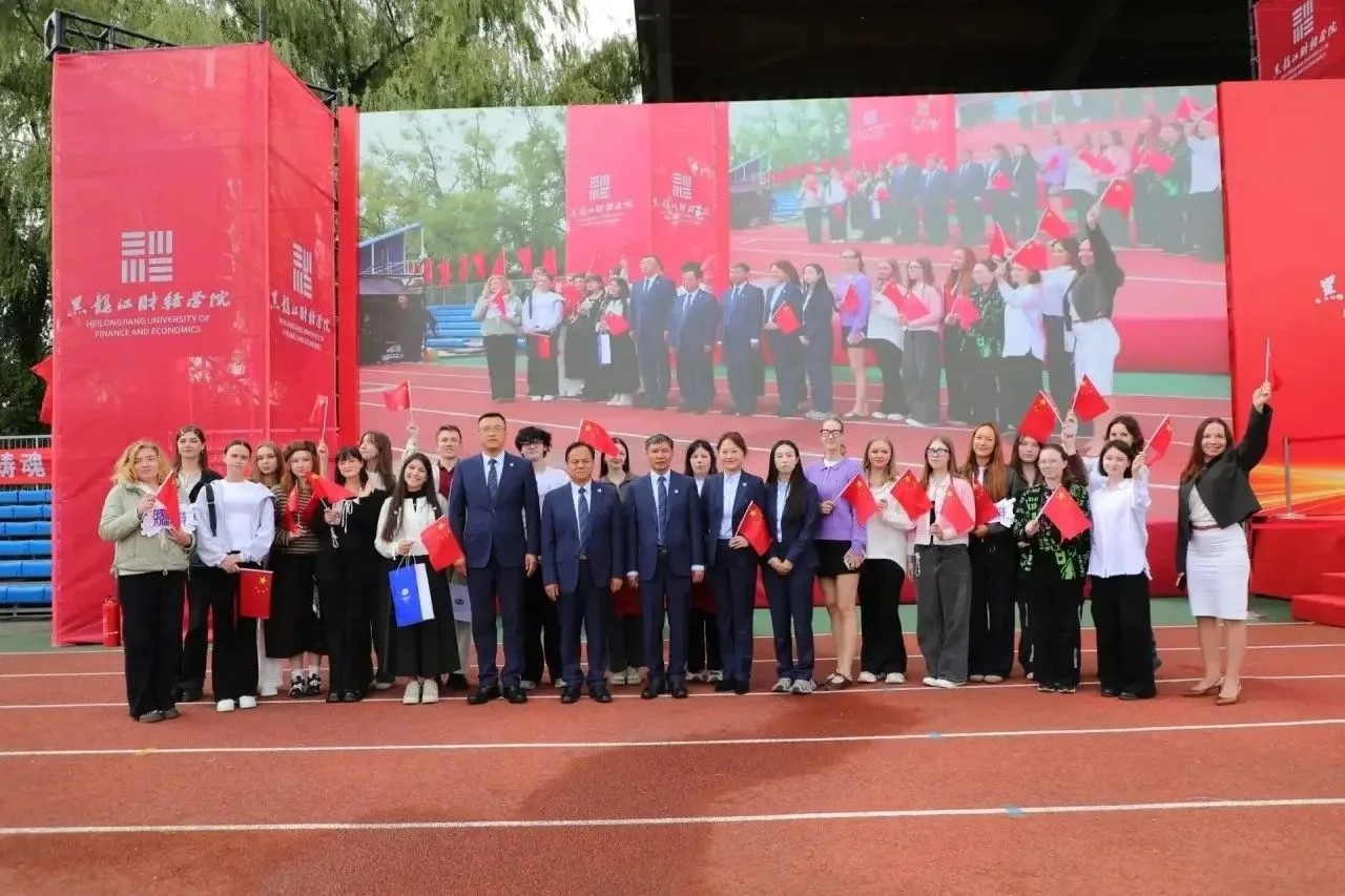 ceeafc64-1b36-4b27-a8a1-41ab1a843d5c.jpg