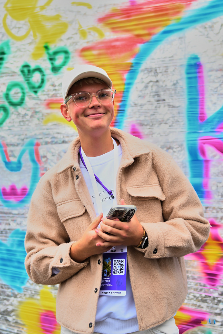 СТУДФЕСТ КИУ: первокурсники окунулись в яркую студенческую жизнь