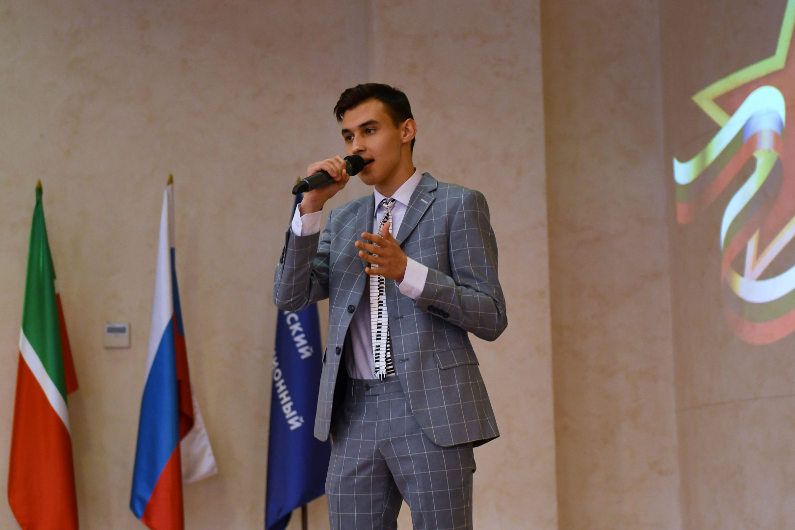 В КИУ состоялся праздничный концерт ко Дню защитника Отечества