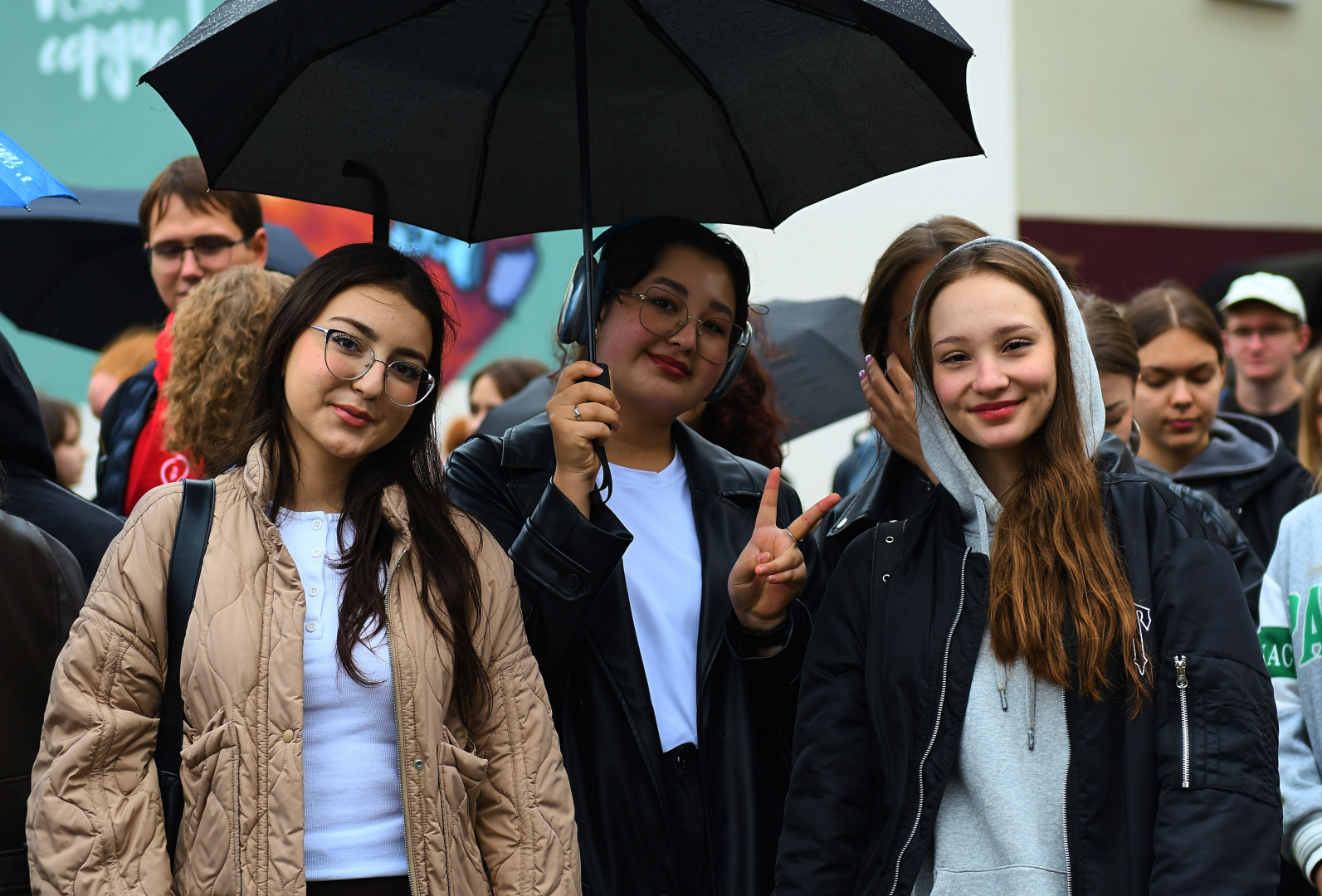 СТУДФЕСТ КИУ: первокурсники окунулись в яркую студенческую жизнь