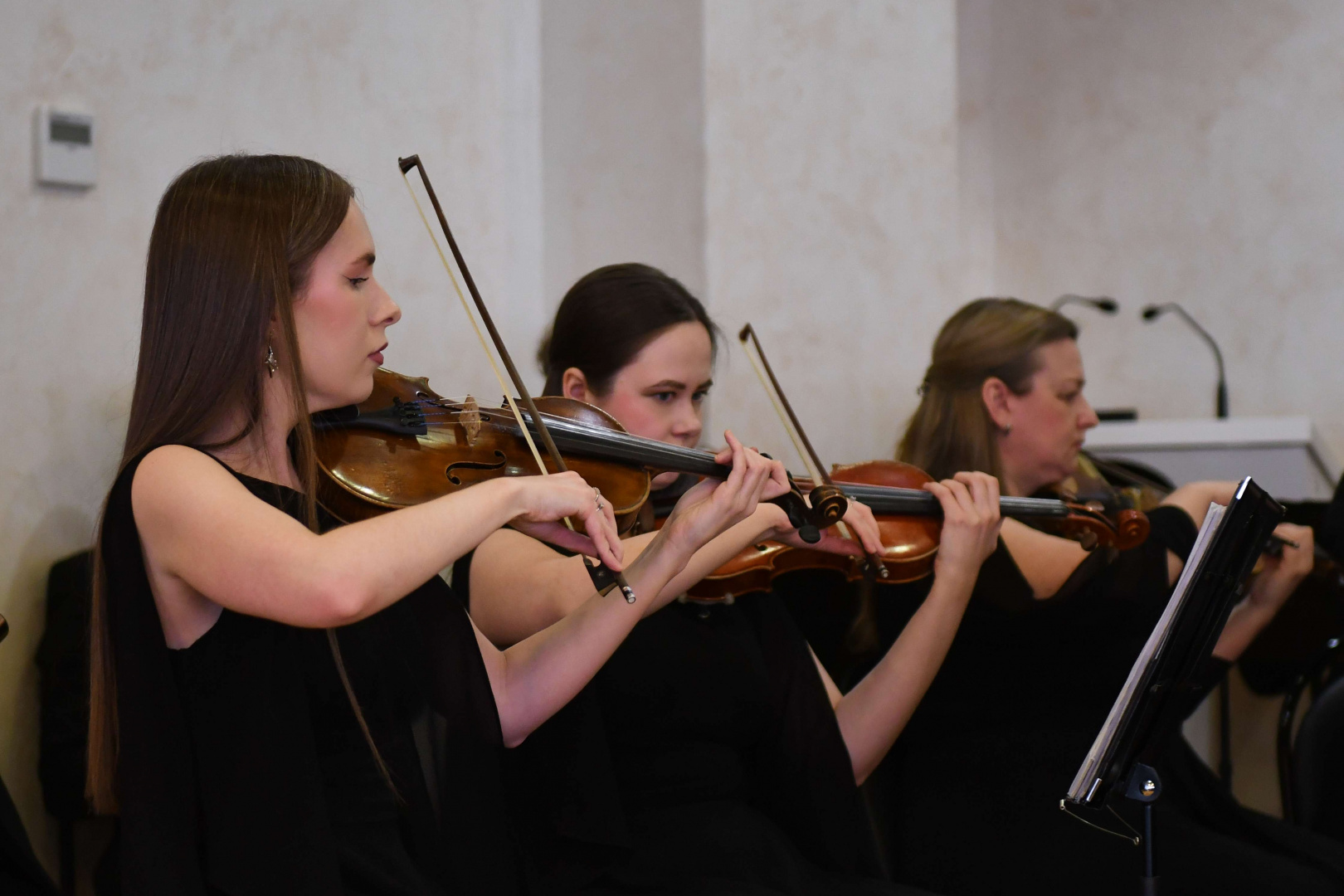 В КИУ состоялся праздничный концерт к Международному женскому дню