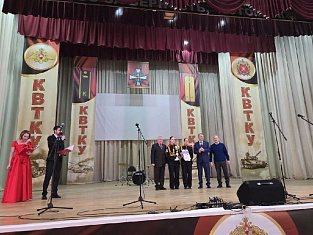 Волонтёры колледжа КИУ приняли участие в праздновании 107-летия Казанского танкового училища