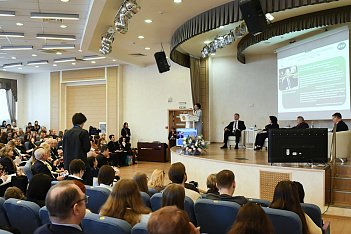 В КИУ стартовал XIII Международный научно-практический форум: первый день объединил науку, бизнес и государство