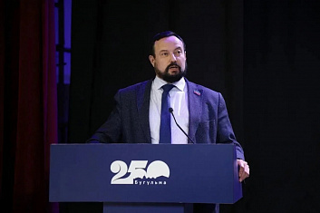 Диалоги о главном: первый проектор КИУ Игорь Бикеев принял участие во Всероссийской конференции в Бугульме