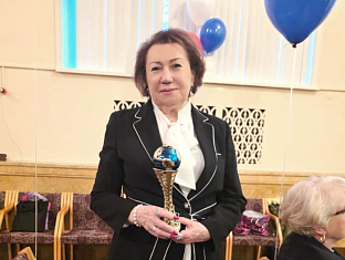 Представители педагогической школы КИУ награждены на юбилейном собрании Международной академии наук педагогического образования (МАНПО)