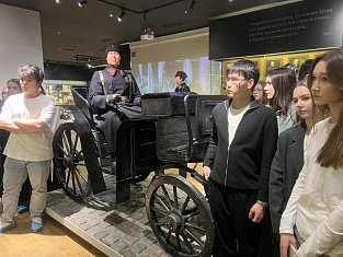 Студенты юридического факультета КИУ ознакомились с историей органов внутренних дел Татарстана