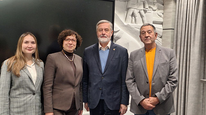 Поздравляем с успешной защитой кандидатской диссертации старшего преподавателя кафедры иностранных языков и перевода КИУ Марину Васильеву!